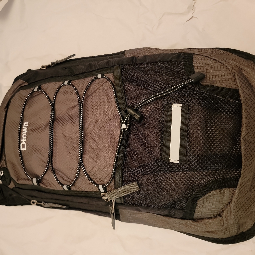 D Town Hydration Backpack, green , 5liter